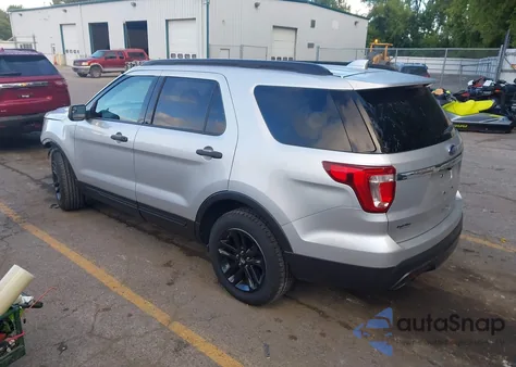 2017 Ford Explorer z USA, uszkodzony, nr VIN 1FM5K7B81HGC52382